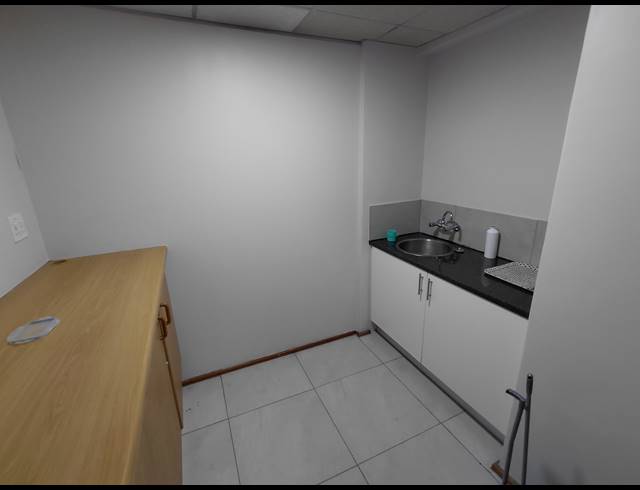 147M² OFFICE TO LET IN VORNA VALLEY